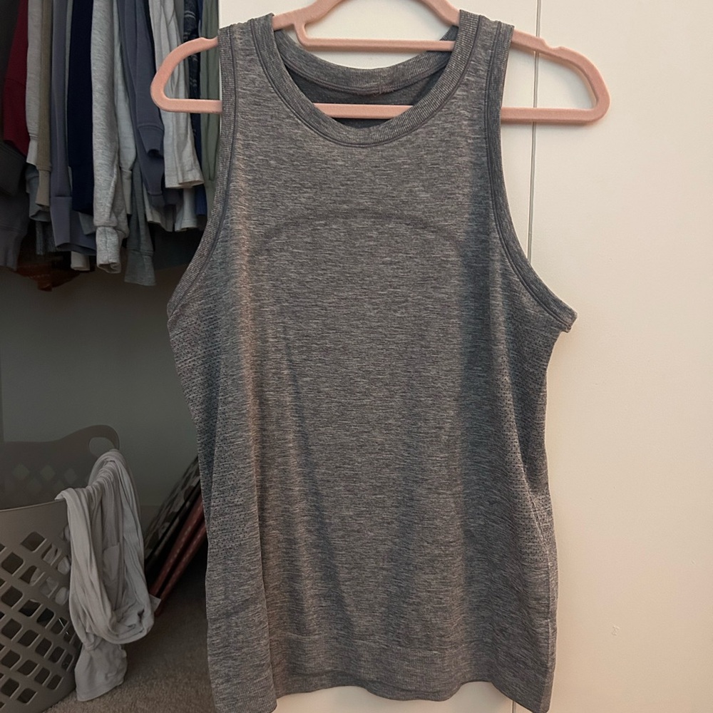 NWOT Lululemon Athletica Gray Swiftly Relaxed Tank